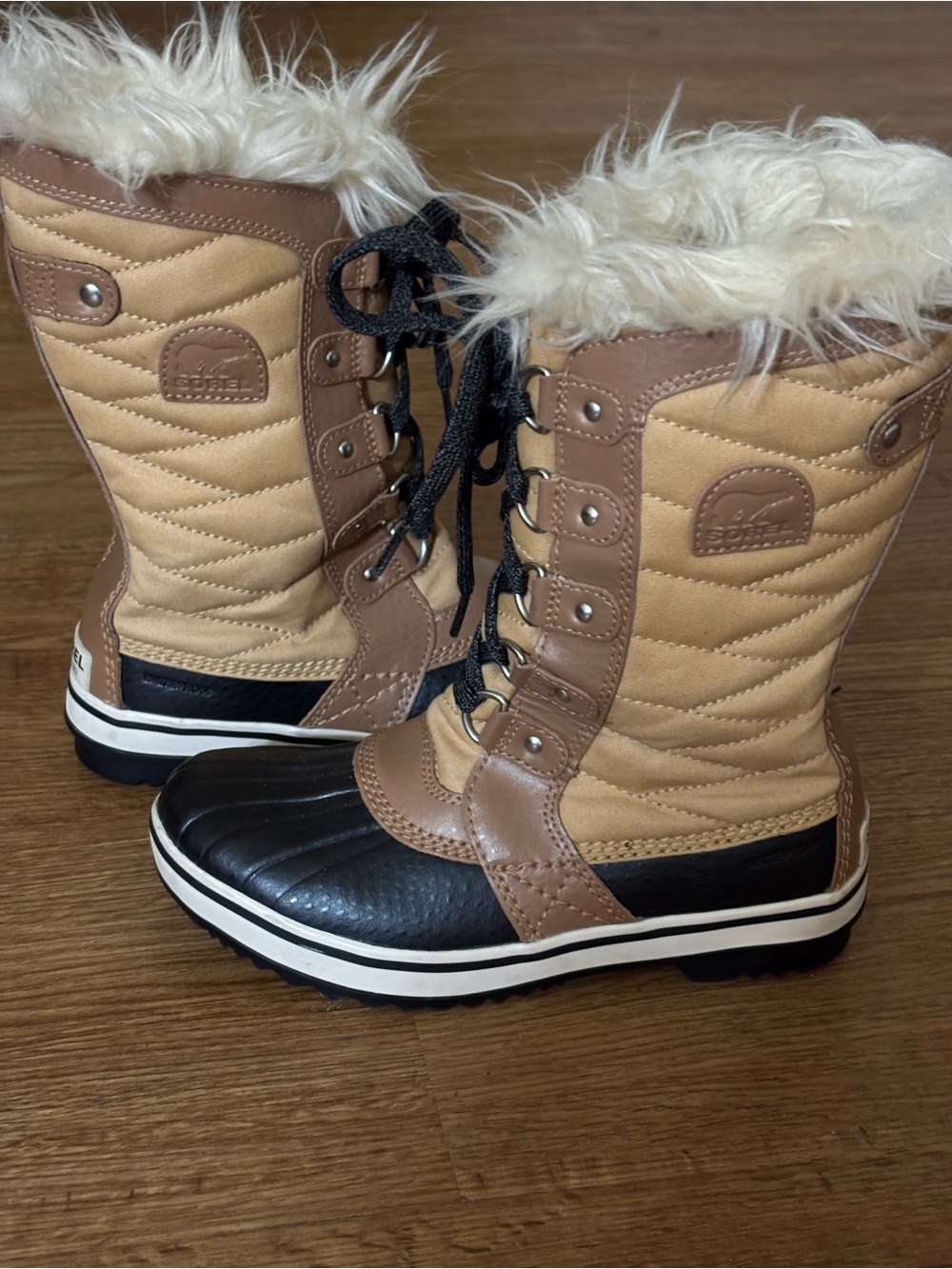 NWOT Sorel Youth Boots/Sz 3
